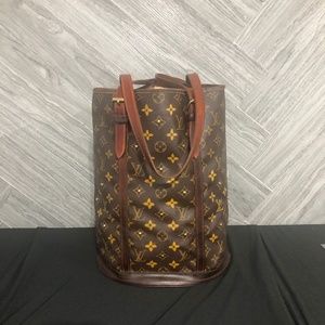 💥💥SOLD💥💥Louis Vuitton GM BUCKET BAG